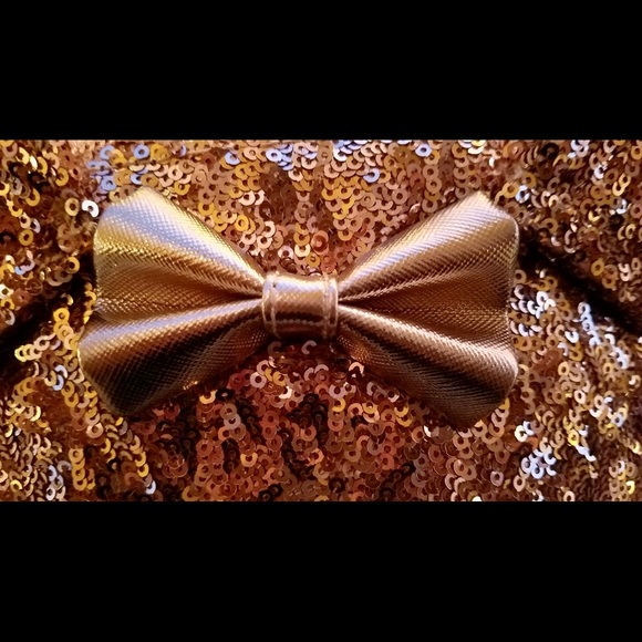 Disney Loungefly Rose Gold Fanny Pack - Picture 3 of 4